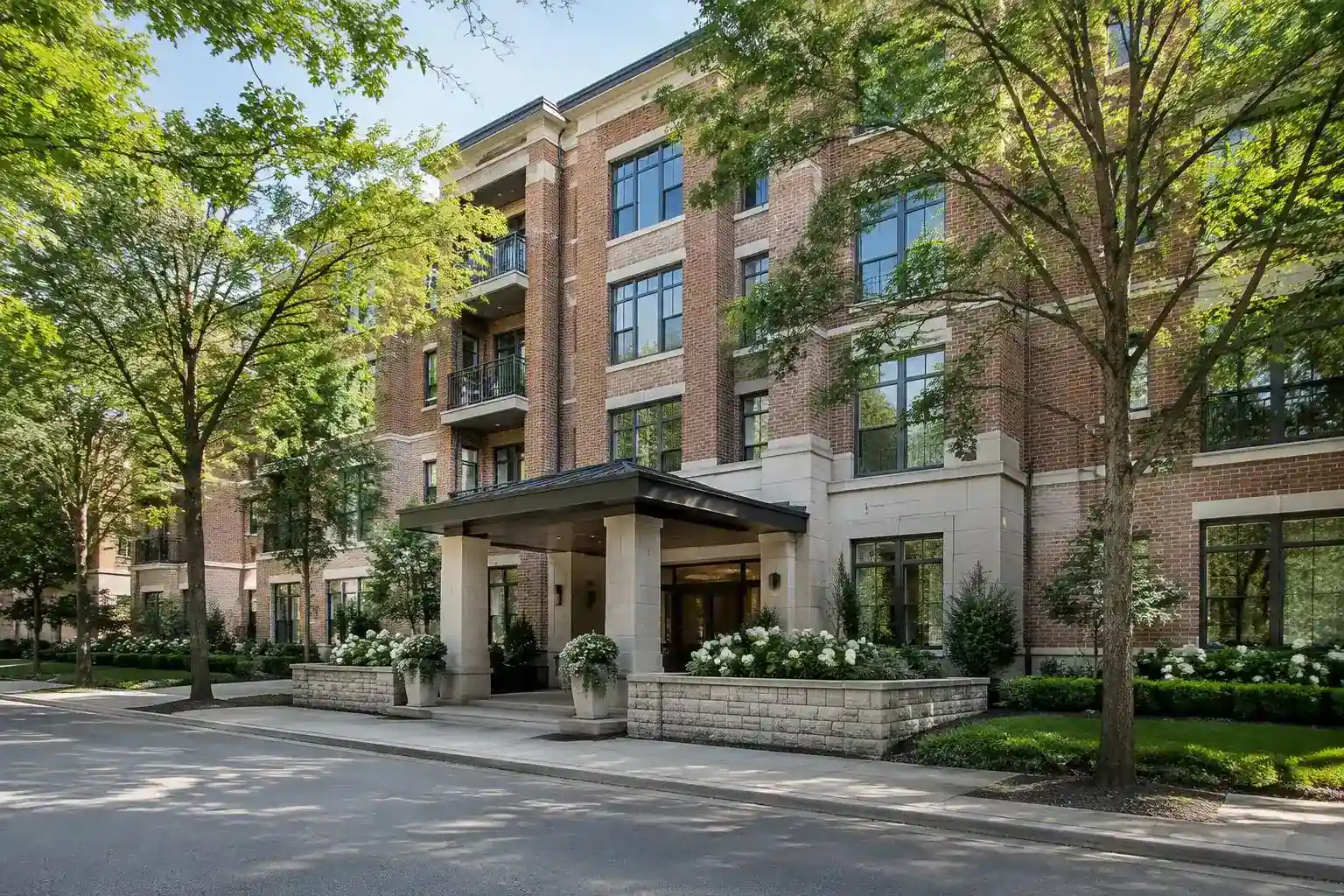 Mid-rise condo building near Market Square in downtown Lake Forest, IL